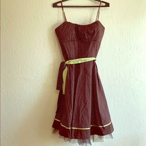 Dress with pop up belt